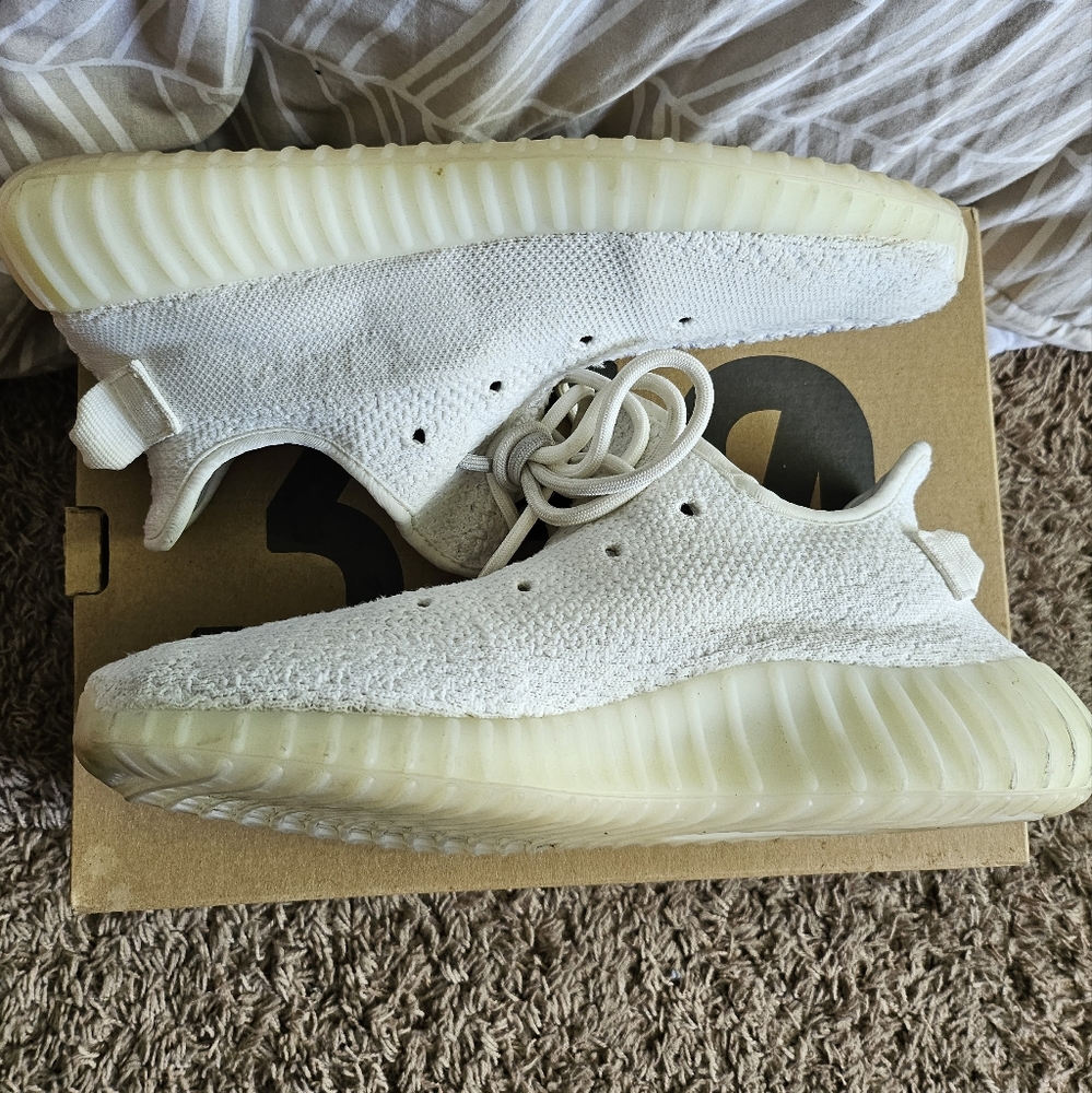 Adidas yeezy Boost 350 v2 triple white sample PE nike jordan exclusive